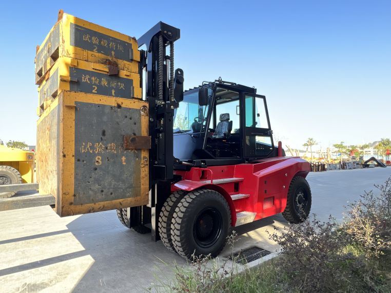 forklift truck