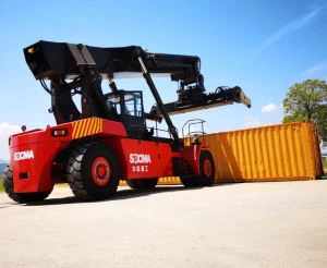 Wózek wysokiego składowania o pojemności 45 ton